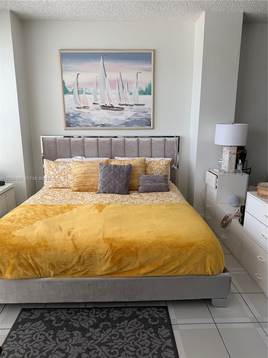 4925 Collins Ave 2D photo 2