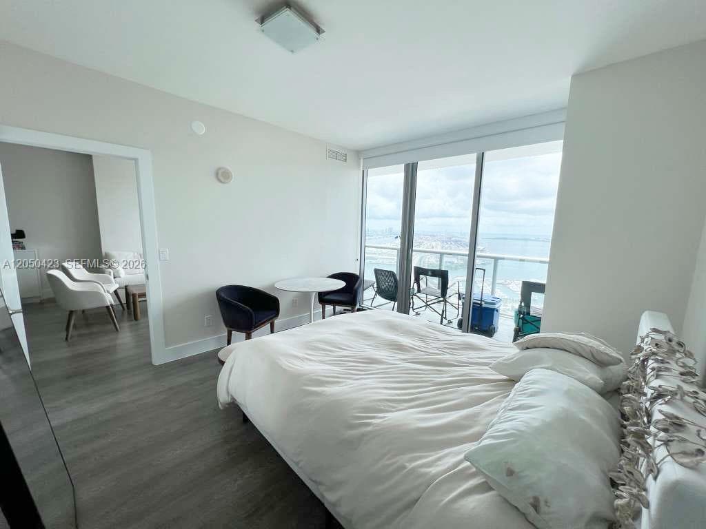 888 Biscayne Blvd 4005 photo 5