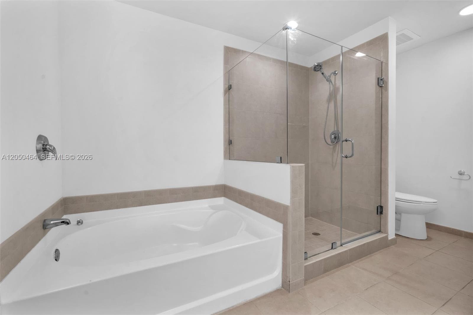 3340 NE 190th St 1206 photo 4