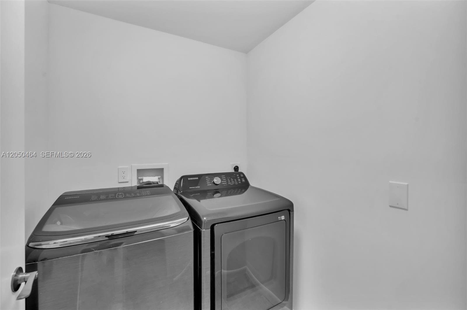 3340 NE 190th St 1206 photo 8