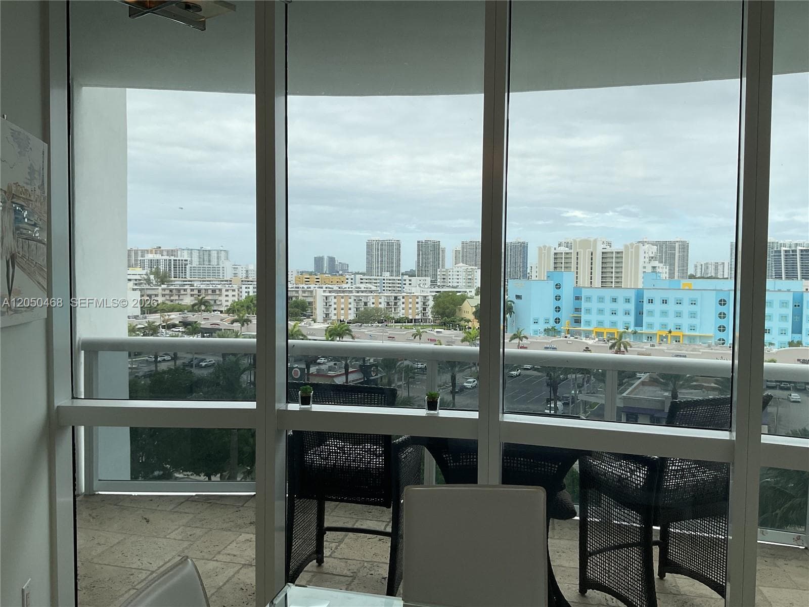 18201 Collins Ave 901A photo 2