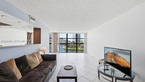 200 E Leslie Dr 722 photo 17
