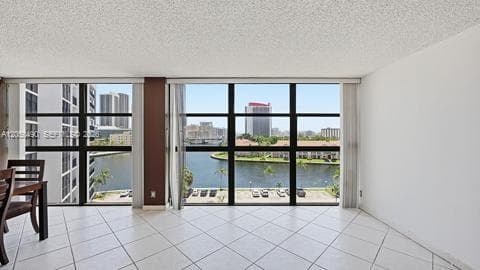 200 E Leslie Dr 722 photo 16