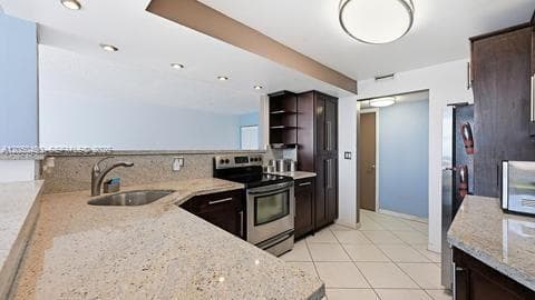 200 E Leslie Dr 722 photo 10