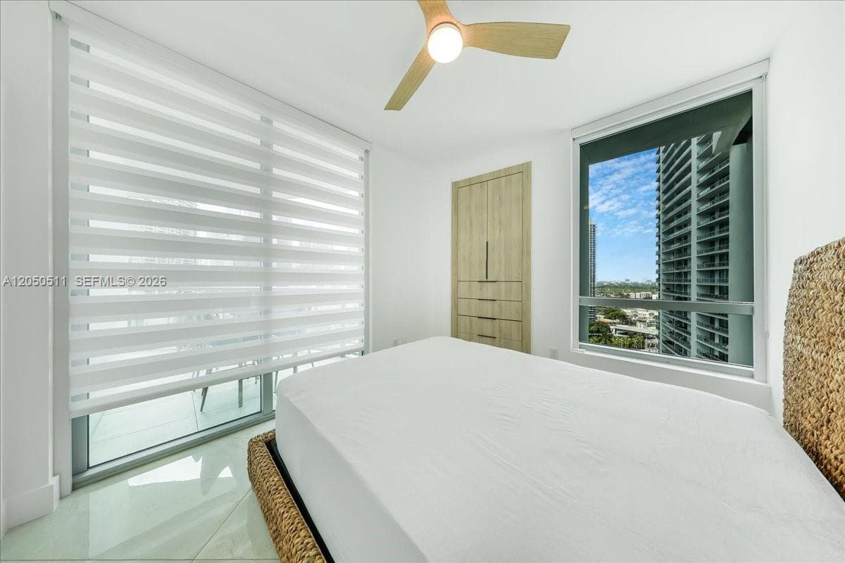 350 S Miami Ave 2314 photo 11