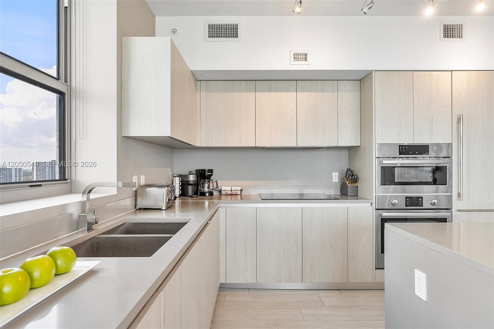 4010 S Ocean Dr R1508 photo 13