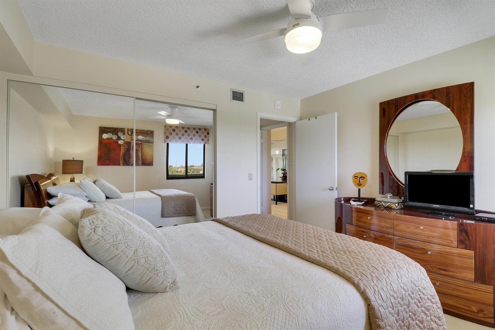 601 S Seas Drive E 503 photo 25