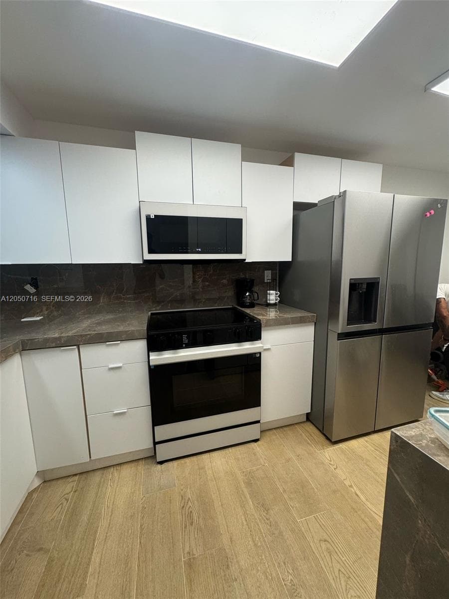 10044 S Ocean Dr 105 photo 3