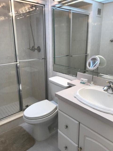 111 Briny Avenue 22-14 photo 17