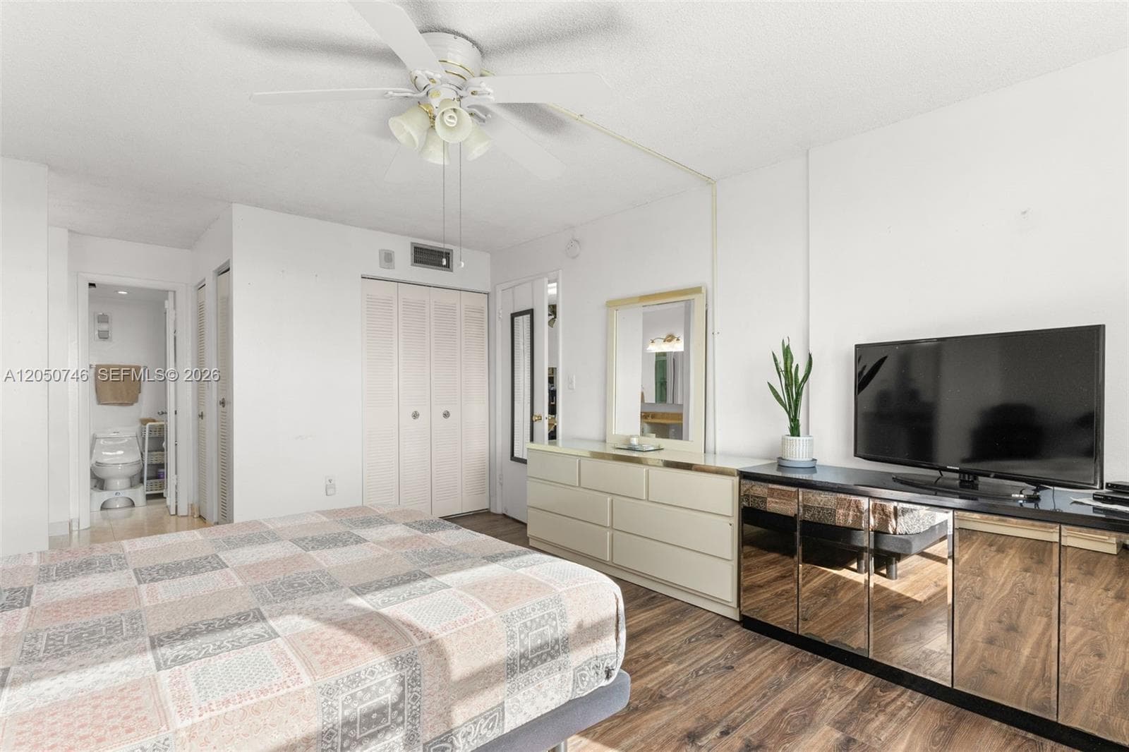 6900 Bay Dr 5C photo 17