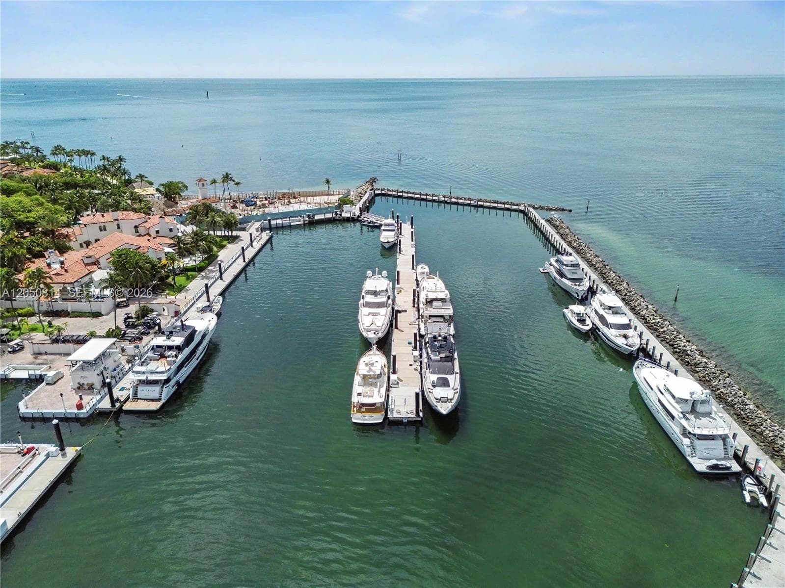 2124 Fisher Island Dr 2124 photo 8