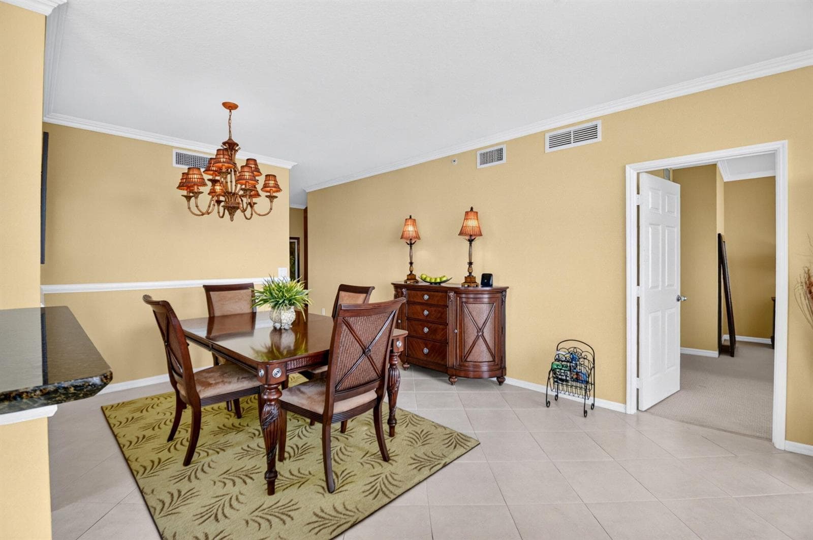 625 Casa Loma Boulevard 1002 photo 8