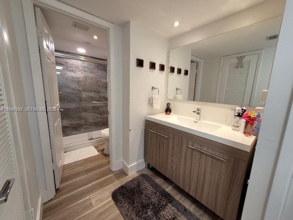 18081 Biscayne Blvd 602 photo 13
