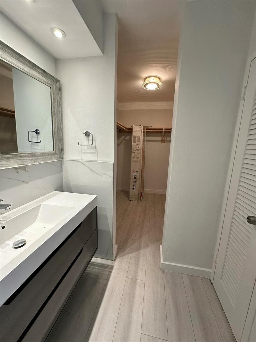 800 West Avenue 637 photo 6