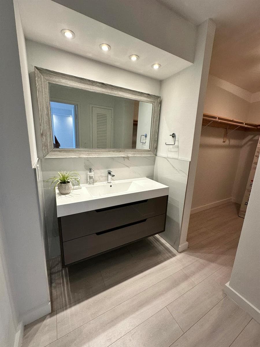 800 West Avenue 637 photo 7