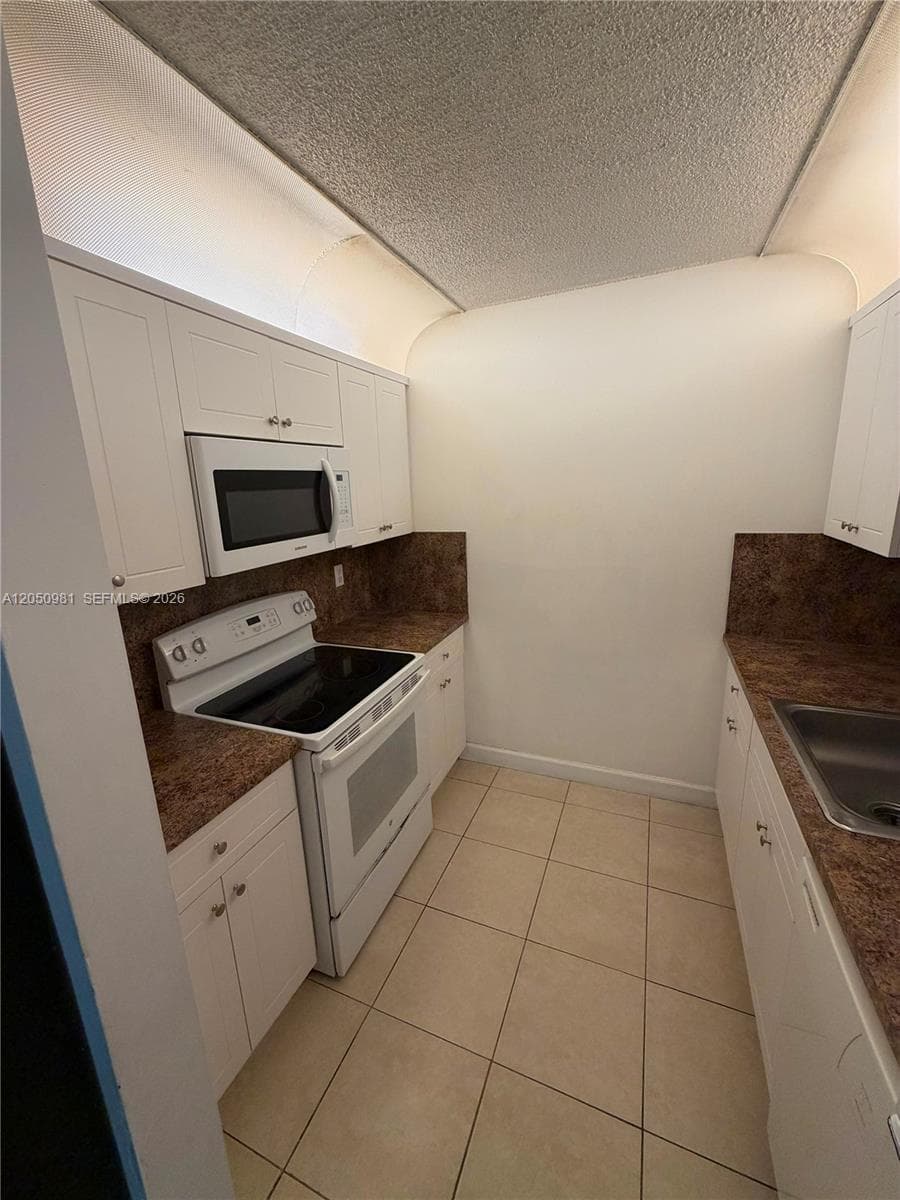 8200 SW 210th St 303 photo 12