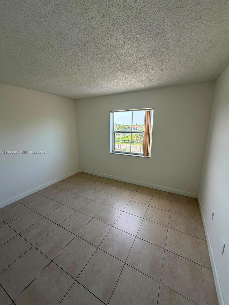 8200 SW 210th St 303 photo 4
