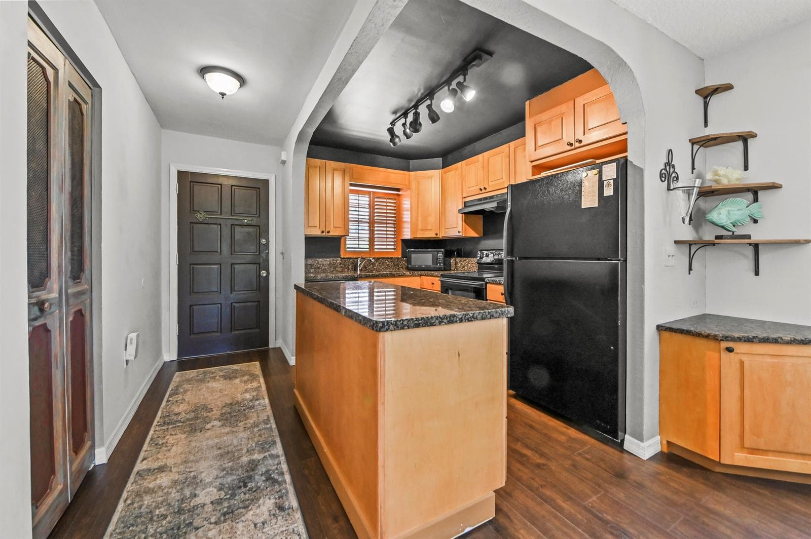 308 Golfview Road 101 photo 6