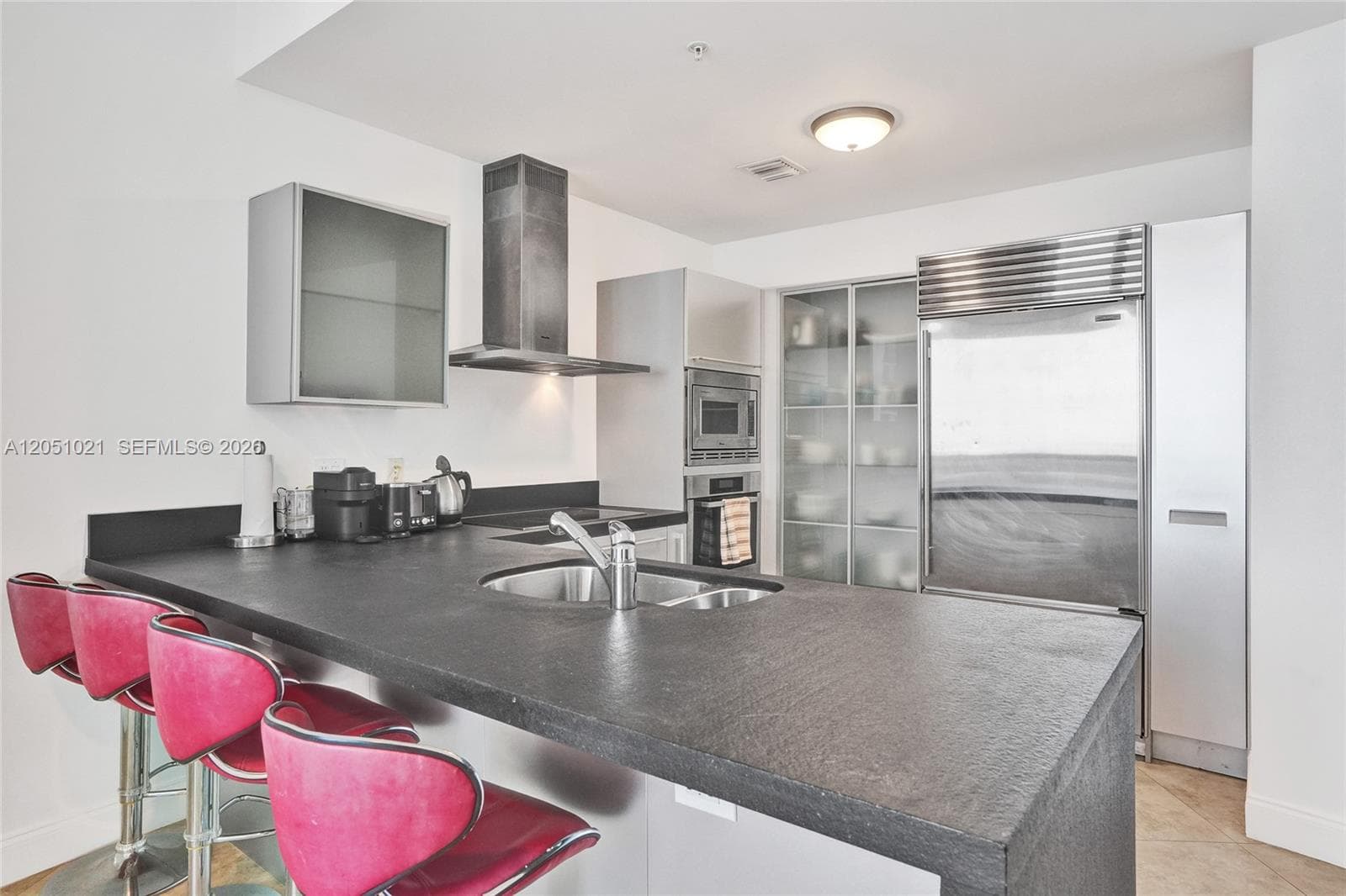 18201 Collins Ave 4705 photo 5