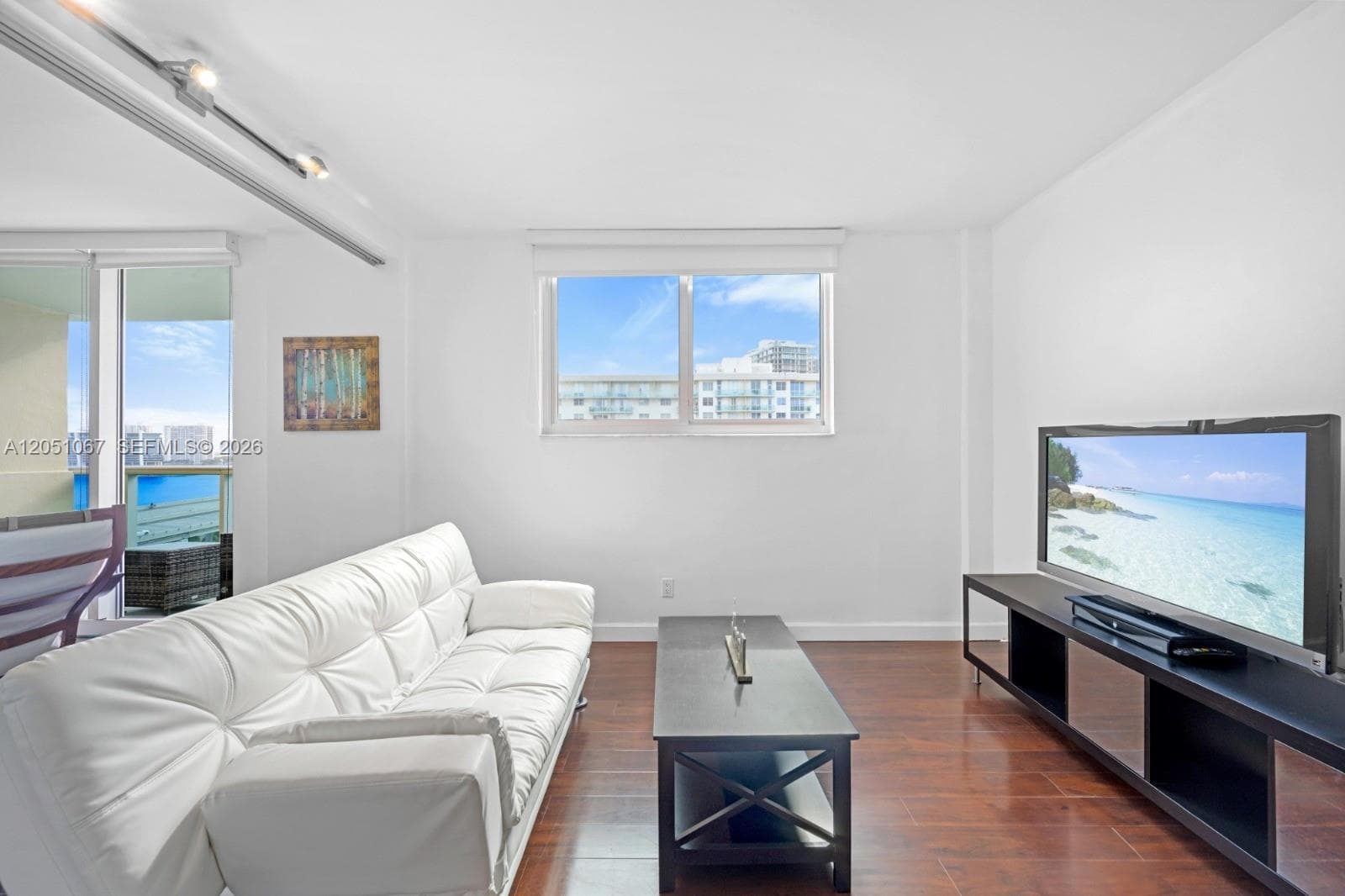 19380 Collins Ave 1211 photo 6