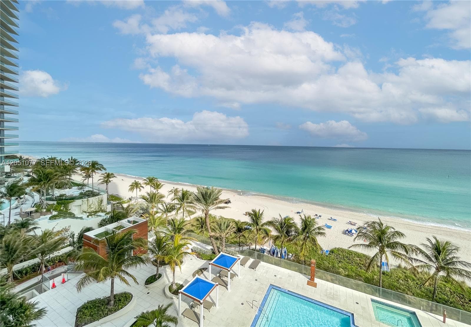 18911 Collins Ave 901 photo 2