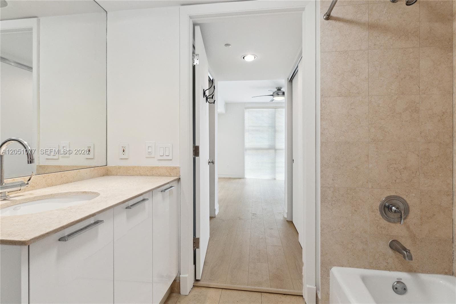 18911 Collins Ave 901 photo 19