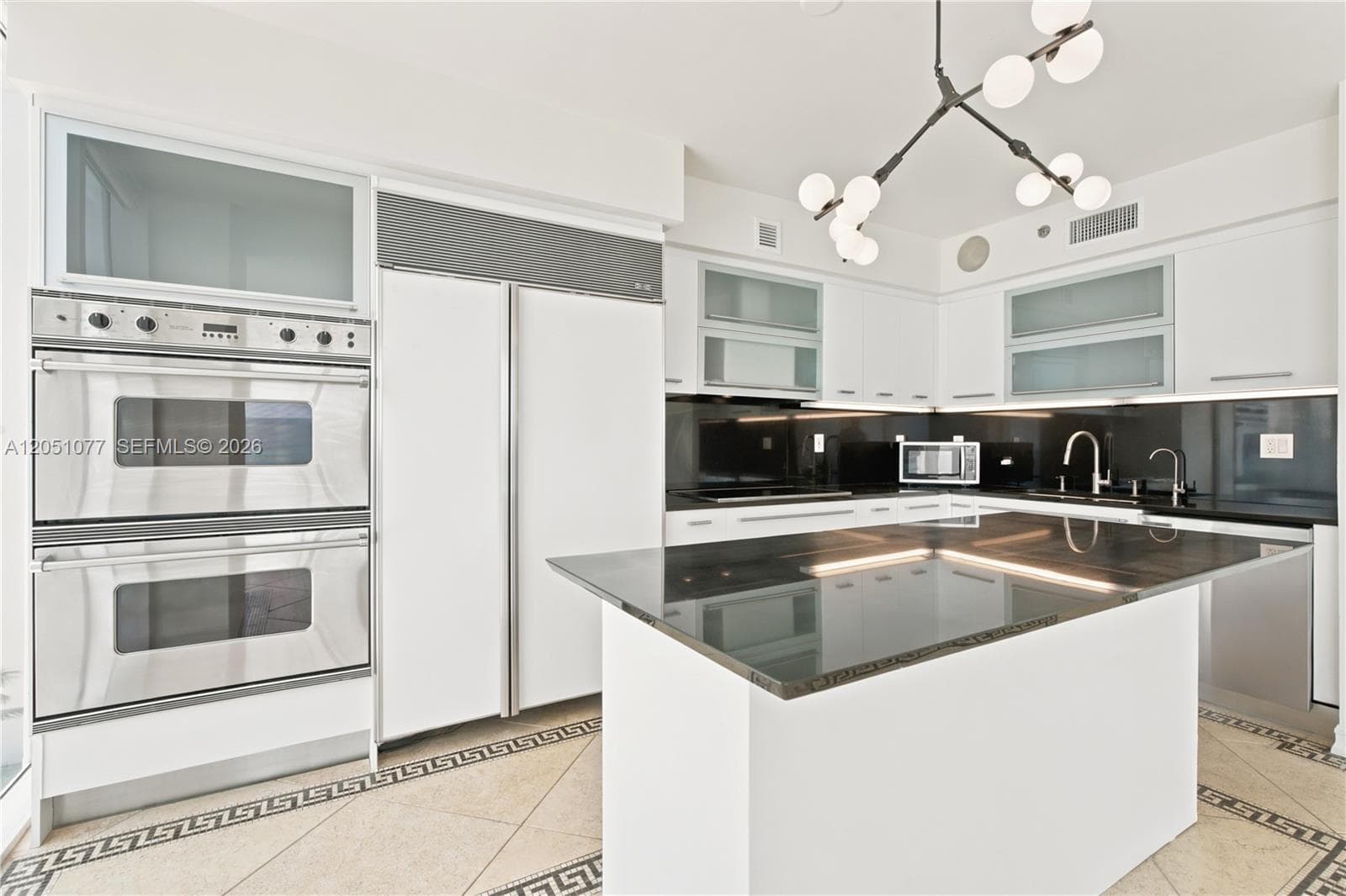 18911 Collins Ave 901 photo 25