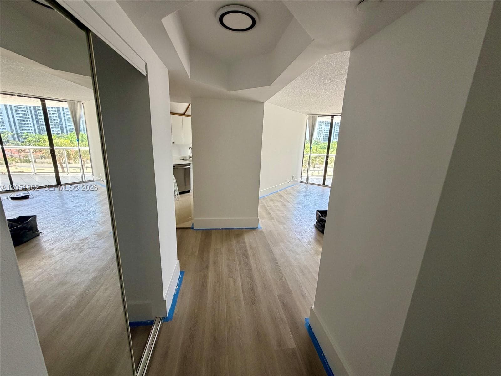 3610 Yacht Club Dr 602 photo 2