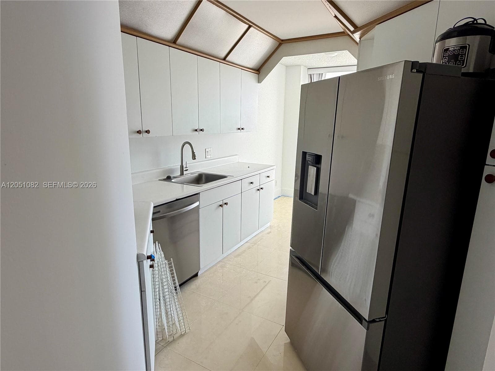 3610 Yacht Club Dr 602 photo 5