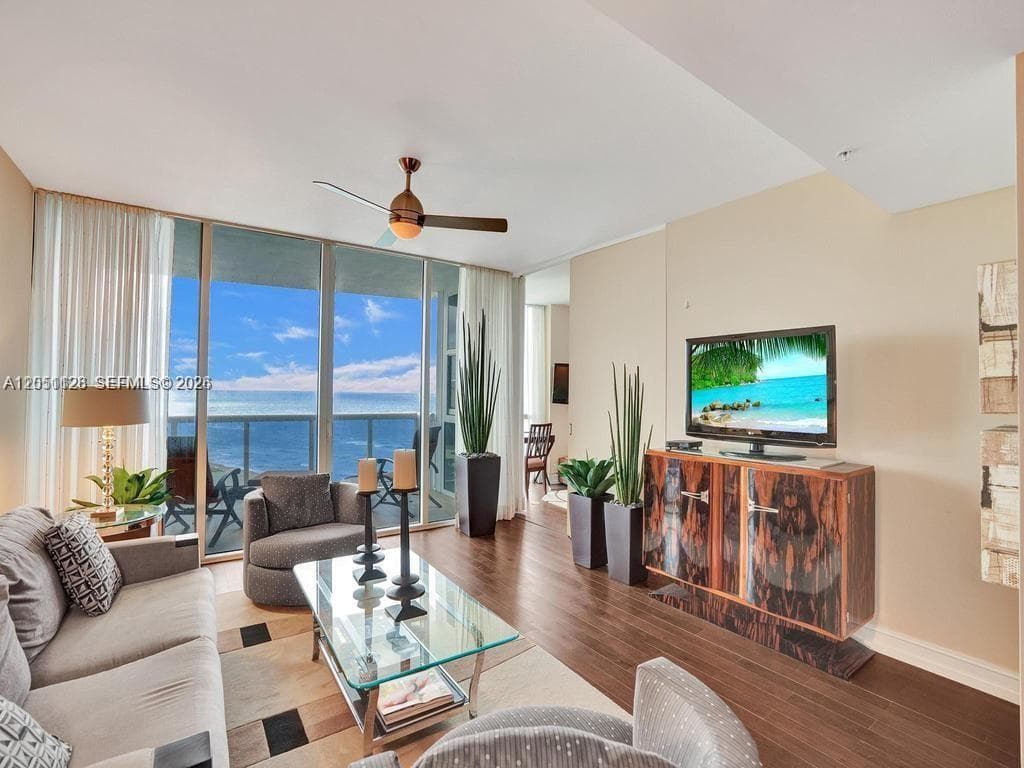 18201 Collins Ave 1604 photo 4