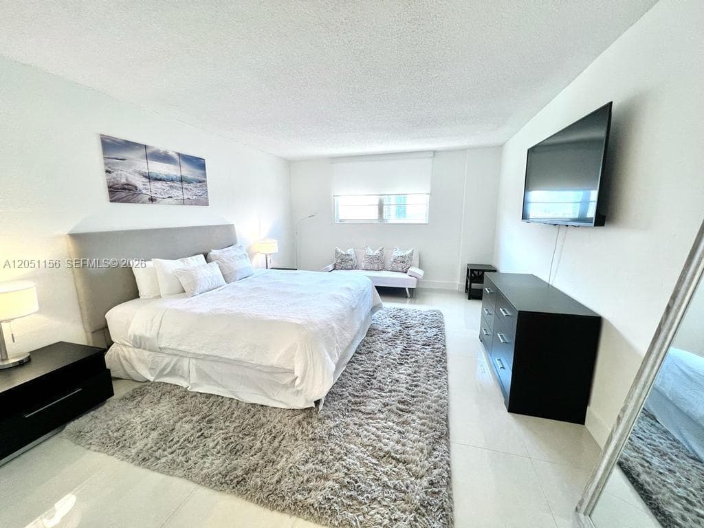 19370 Collins Ave 918 photo 12