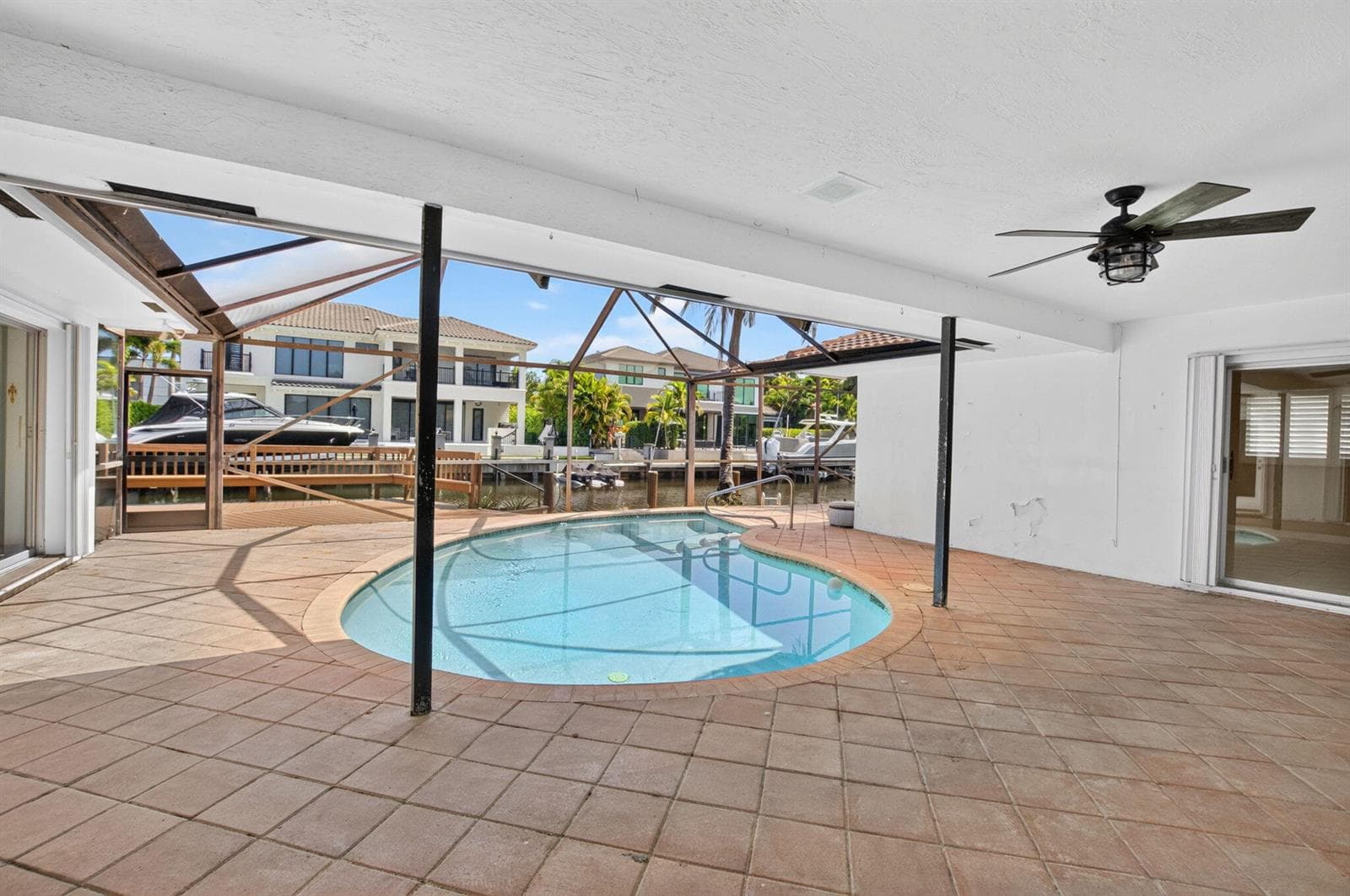 755 Forsyth Street photo 9