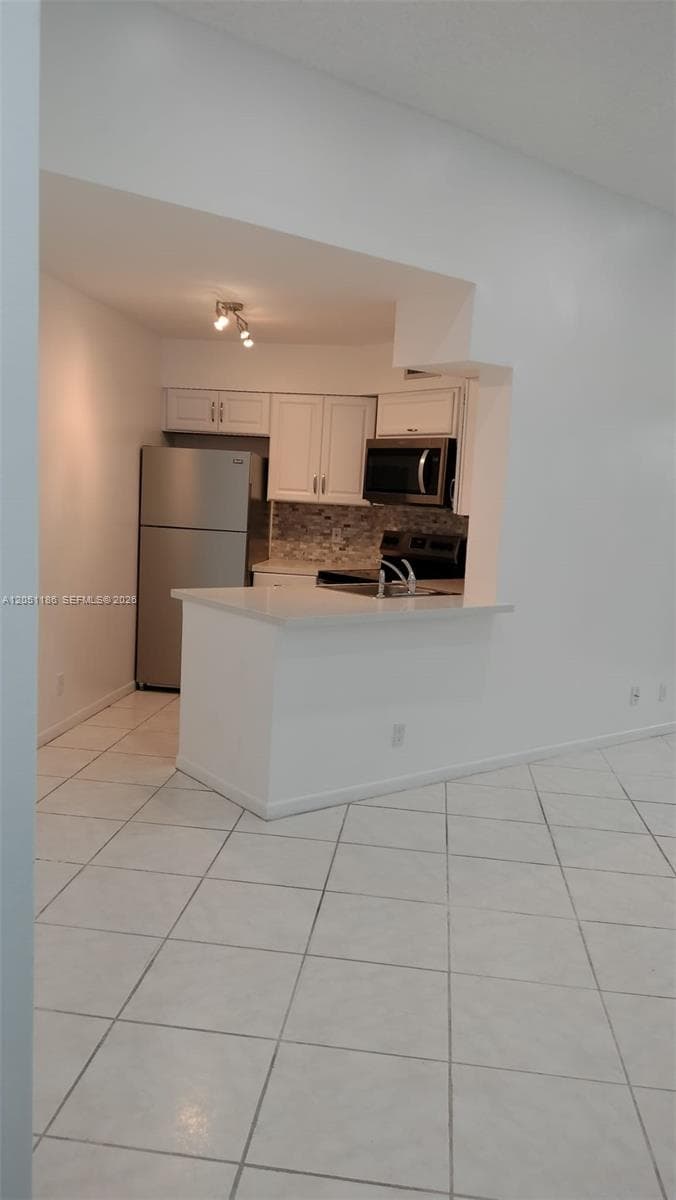 212 Lake Pointe Dr 307 photo 8