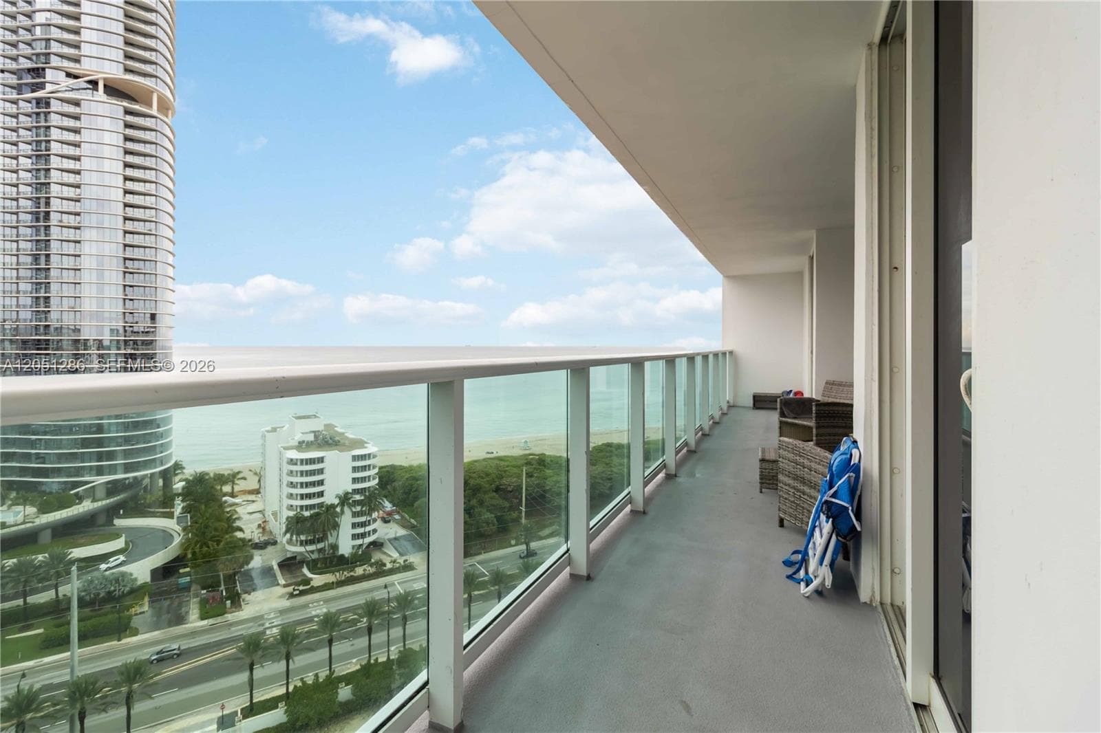100 Bayview Dr 2014 photo 2