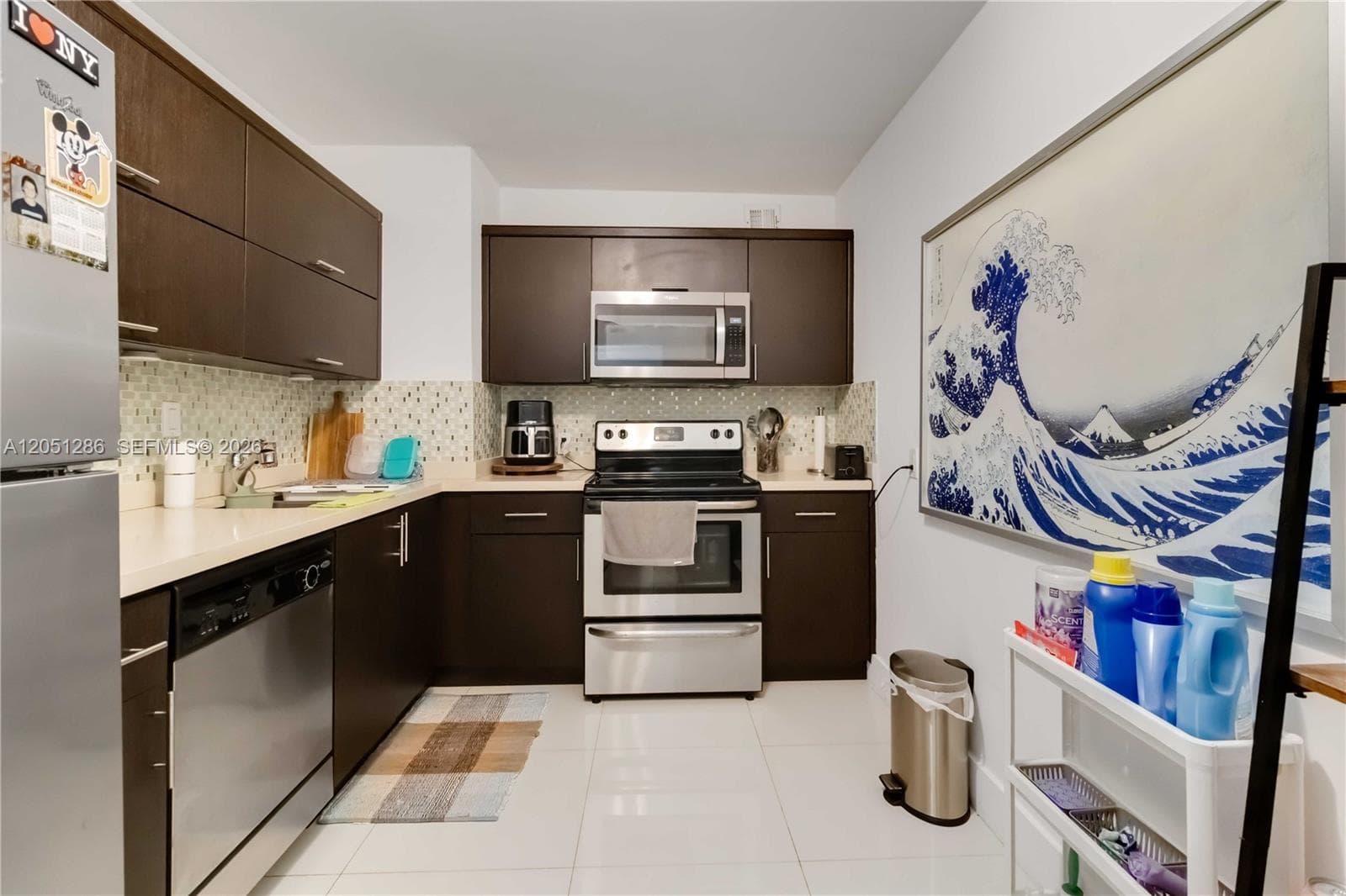 100 Bayview Dr 2014 photo 13