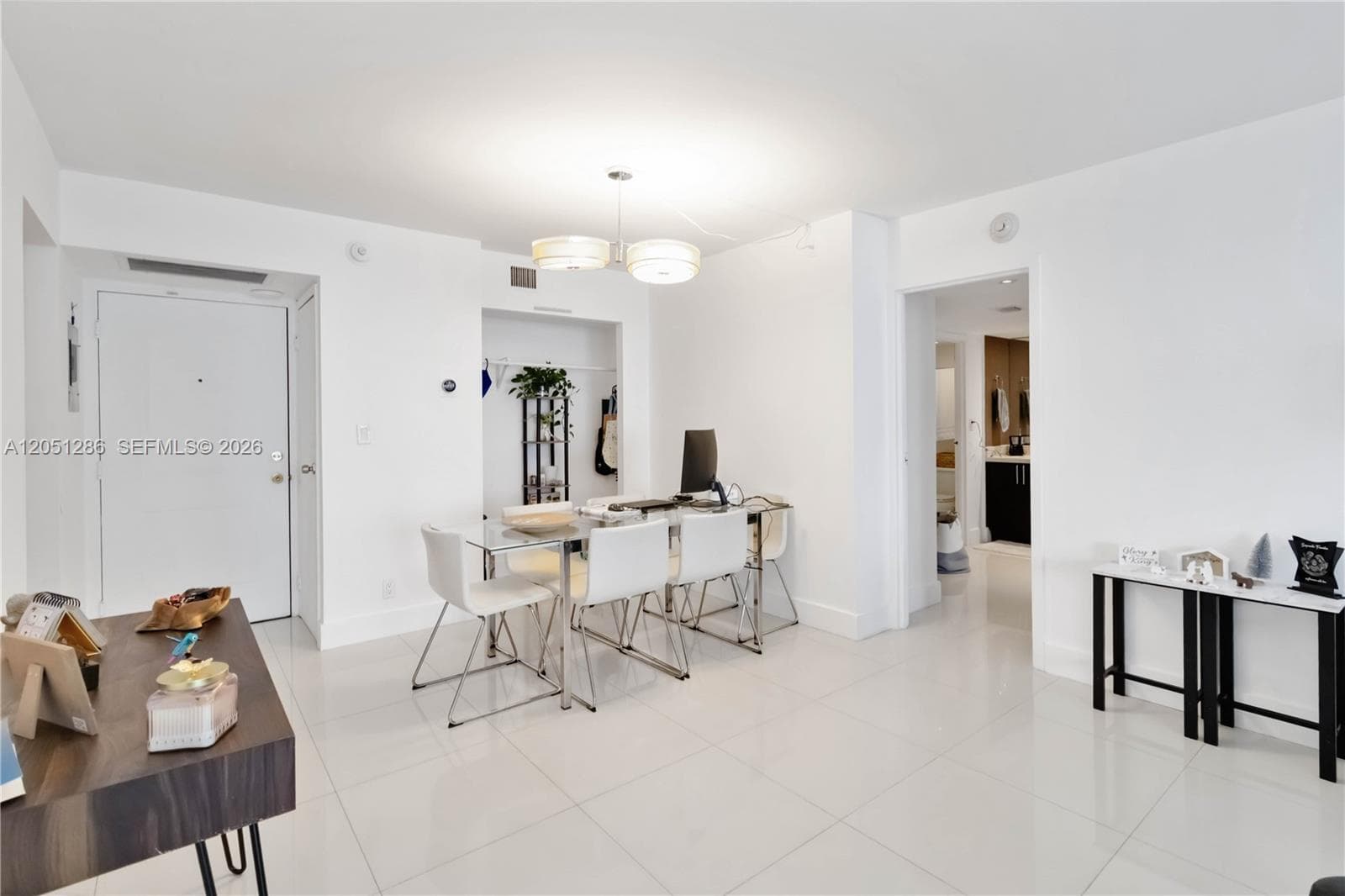 100 Bayview Dr 2014 photo 18