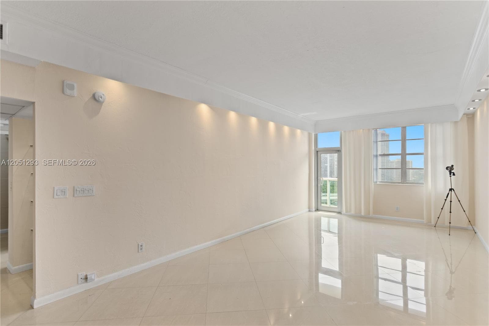 19390 Collins Ave PH-17 photo 13