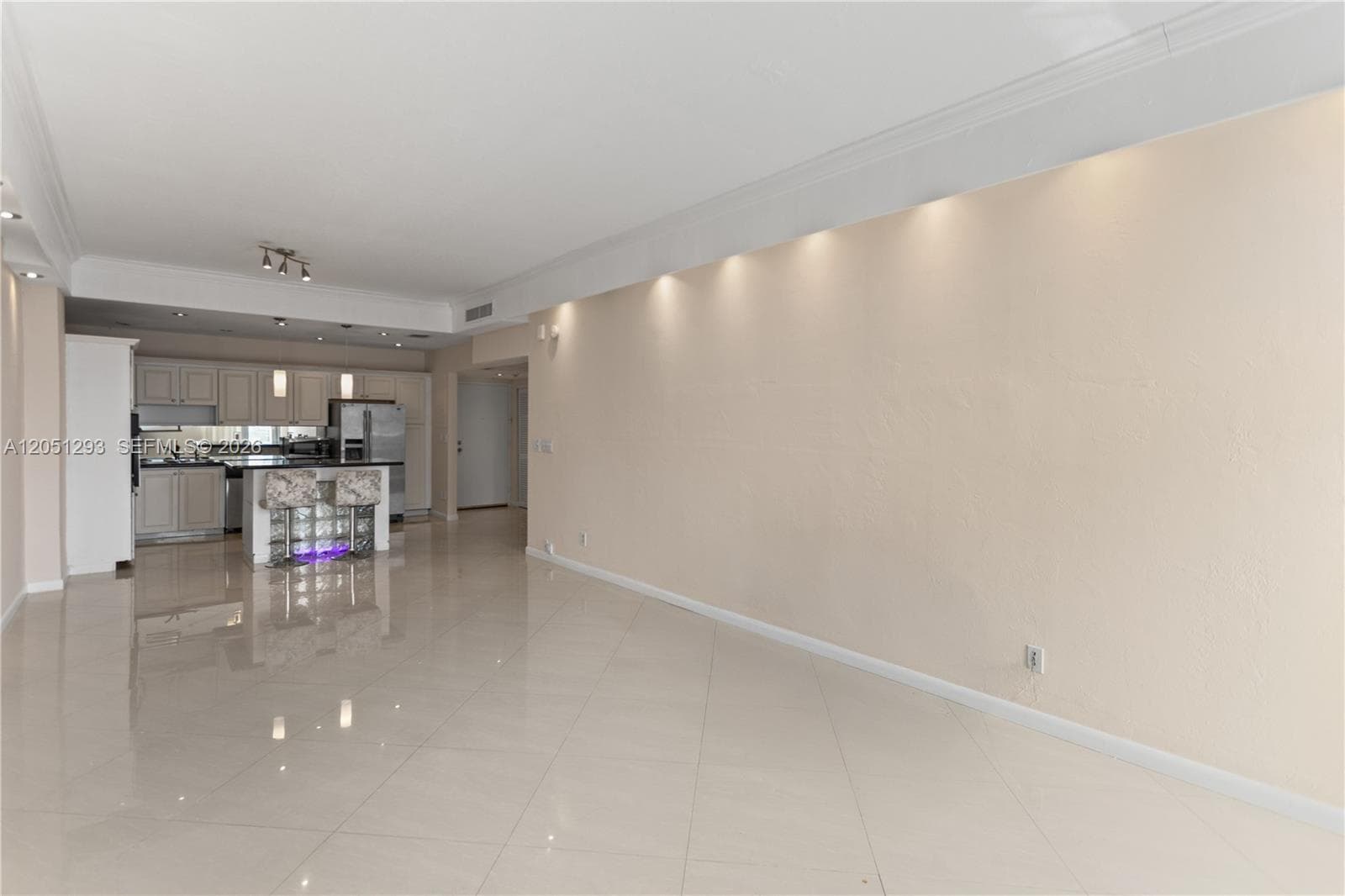19390 Collins Ave PH-17 photo 16