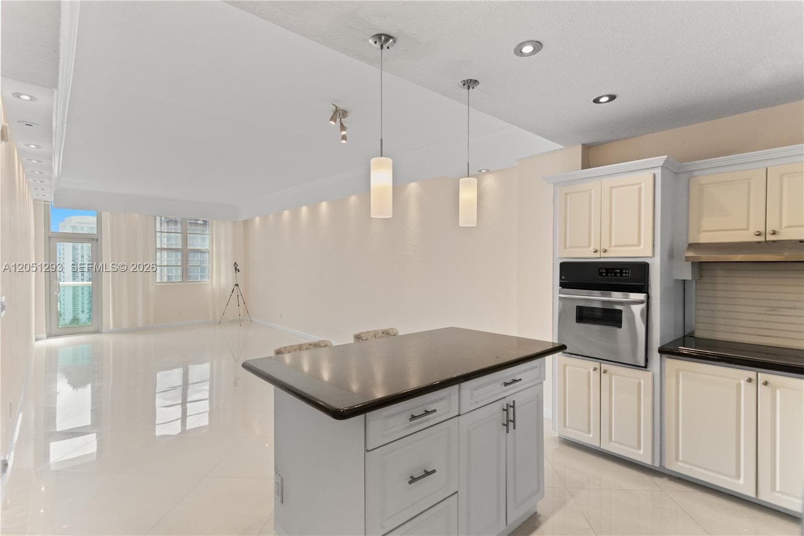 19390 Collins Ave PH-17 photo 1