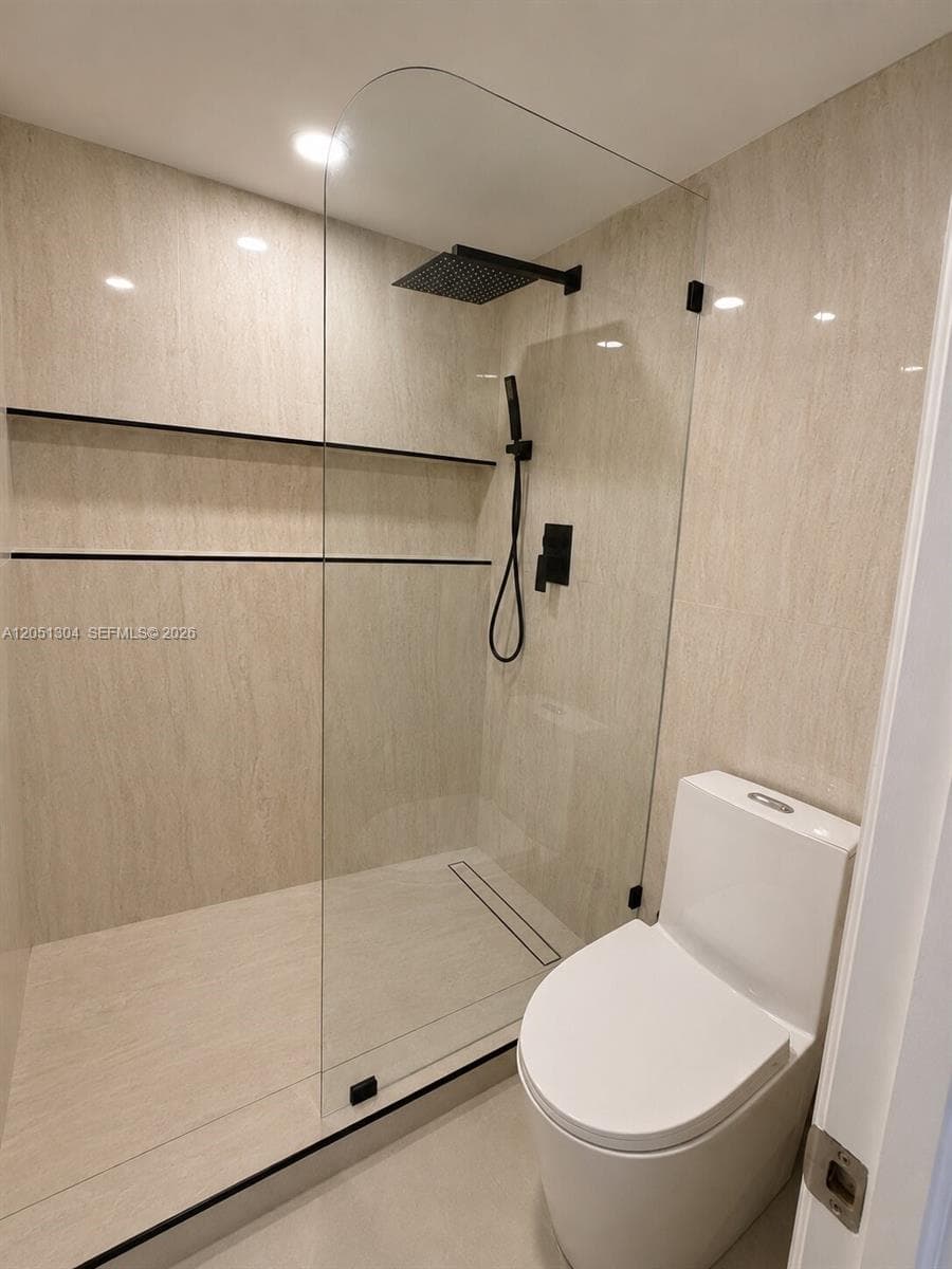 20505 E Country Club Dr 537 photo 17