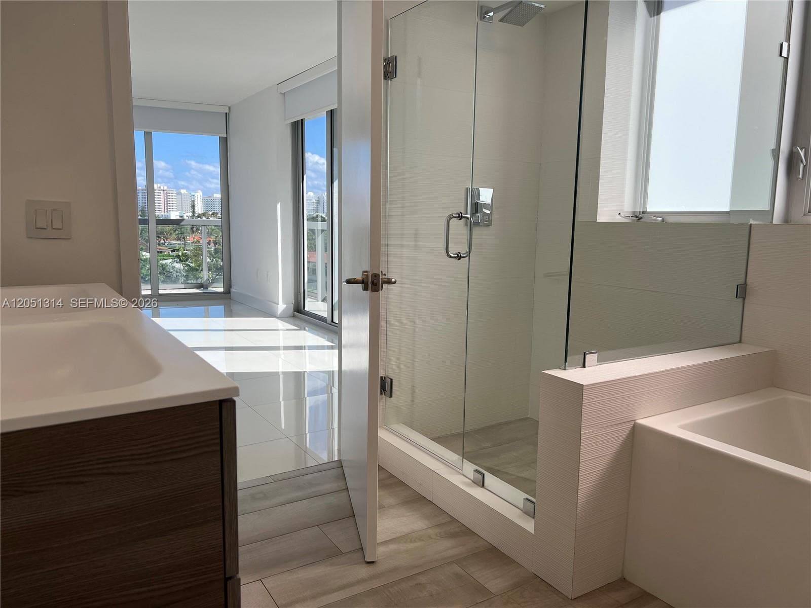 9261 E Bay Harbor Dr 604 photo 8
