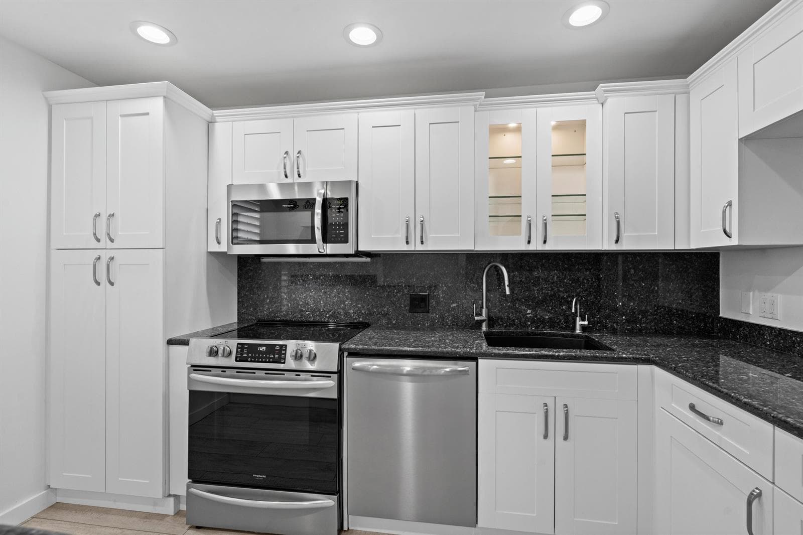 1864 SW Palm City Road Unit 103 photo 8