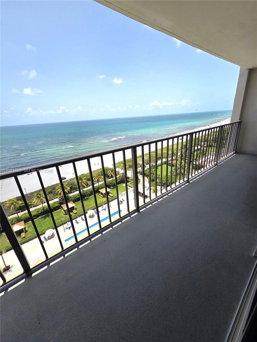 2625 Collins Ave 1506 photo 12