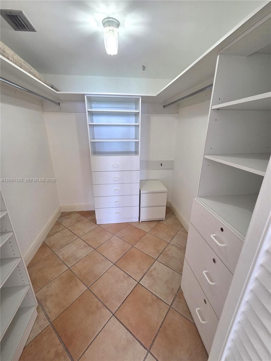 2625 Collins Ave 1506 photo 7