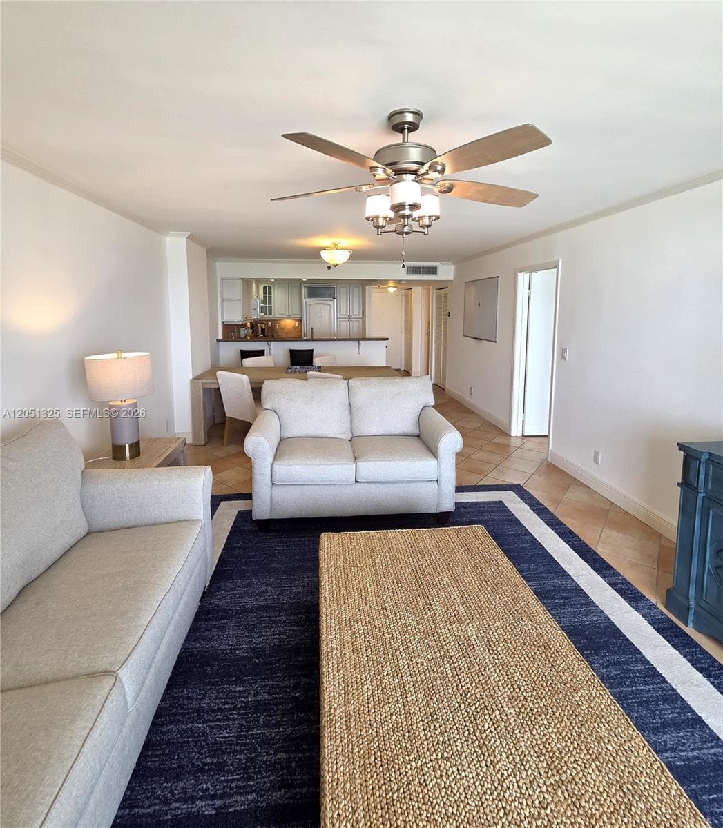 2625 Collins Ave 1506 photo 14