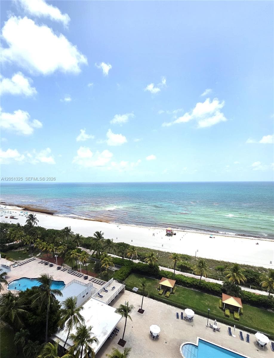 2625 Collins Ave 1506 photo 18