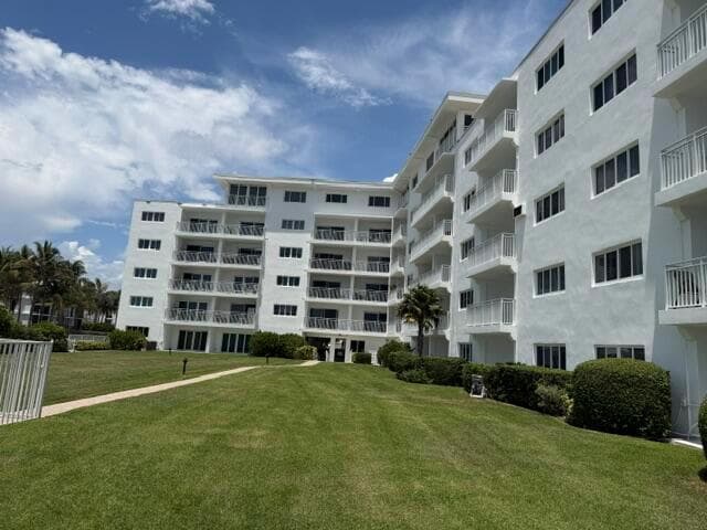 33 S Ocean Avenue 108 photo 2