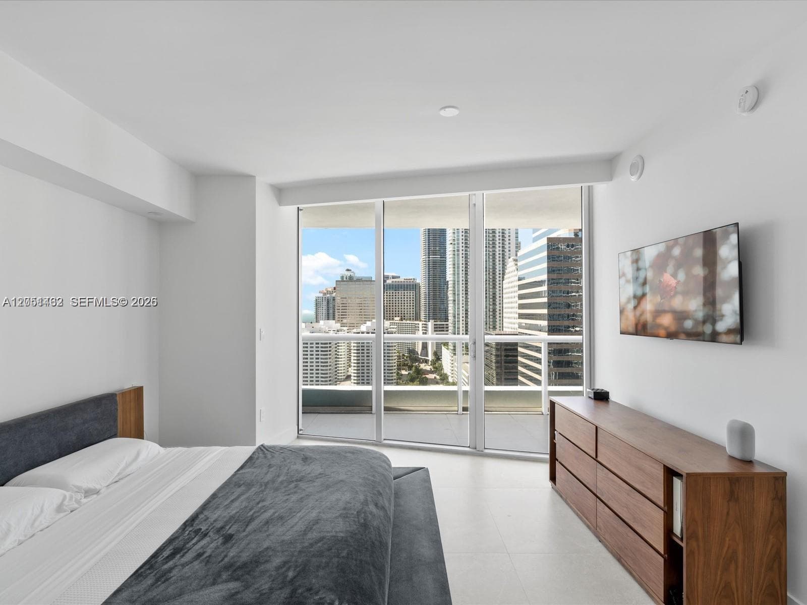 495 Brickell Ave 2305 photo 23