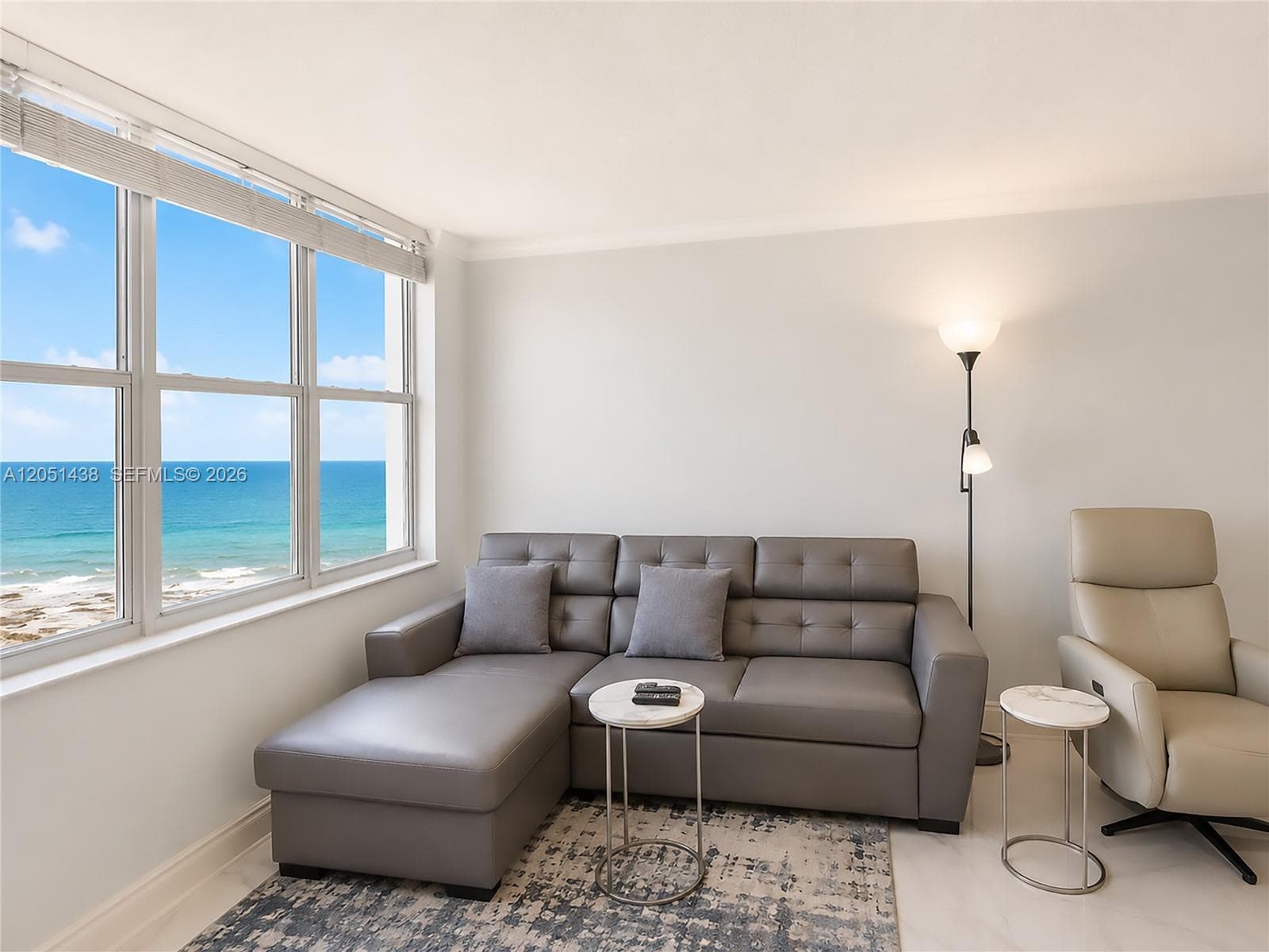 2201 S Ocean Dr 2005 photo 2