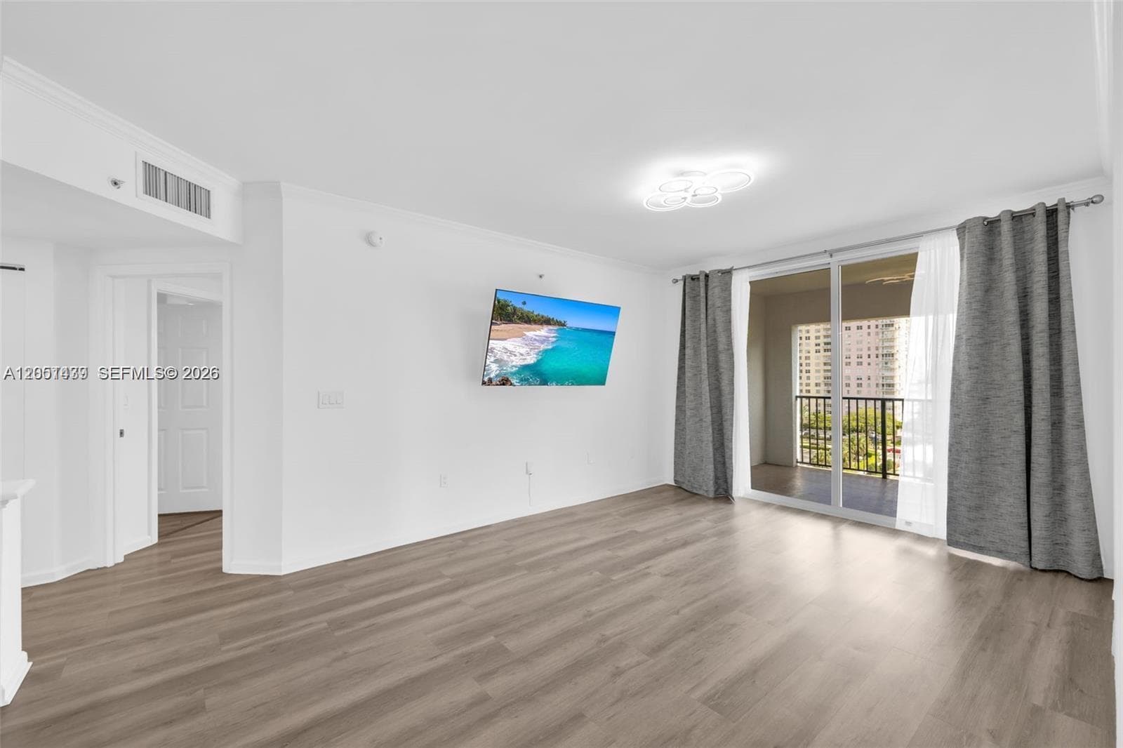 17150 N Bay Rd 2814 photo 6
